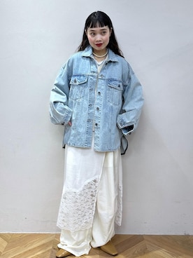 「ADAM ET ROPE'（アダムエロペ）のレイヤードシアーシャツ（シャツ/ブラウス、ホワイト系）」を使った、AKARIさん（レディース・157cm）の冬コーディネート