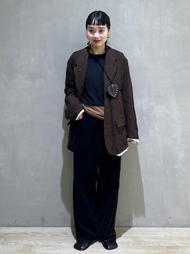 「アイテム（コインケース）」を使った、AKARIさん（レディース・157cm・30代）の秋コーディネート