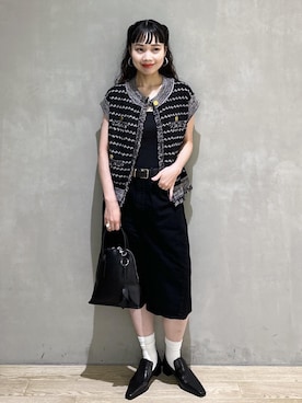 「NEEDBY heritage（ニードバイヘリテージ）の【NEEDBY for ADAM ET ROPE】別注 RILLEY（デニムパンツ、ブラック系）」を使った、AKARIさん（レディース・157cm）の夏コーディネート