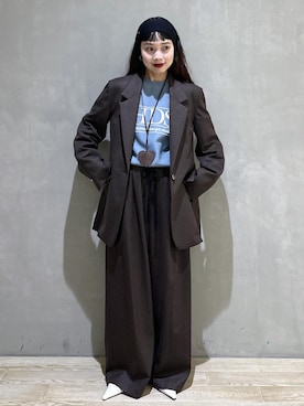 「アイテム（ヘアバンド）」を使った、AKARIさん（レディース・157cm）の秋コーディネート