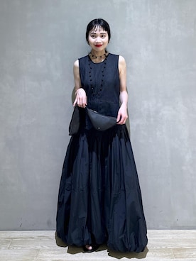 「ADAM ET ROPE'（アダムエロペ）のカバーヒールサンダル（サンダル、ブラック系）」を使った、AKARIさん（レディース・157cm）の夏コーディネート