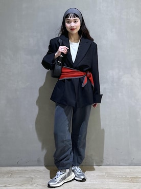 「アイテム（ヘアバンド）」を使った、AKARIさん（レディース・157cm）の冬コーディネート