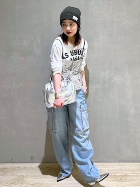 「ADAM ET ROPÉ」｜「アイテム（ニットキャップ/ビーニー）」を使った、AKARIさん（レディース・157cm）の秋コーディネート