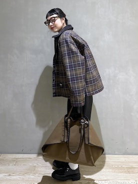 「アイテム（その他シューズ）」を使った、AKARIさん（レディース・157cm）の秋コーディネート