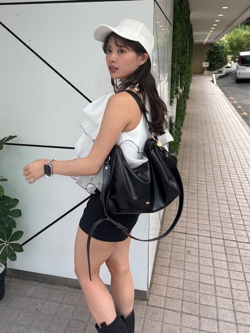 ポーチチャーム付きスエードコンビボストンバッグ（ボストンバッグ