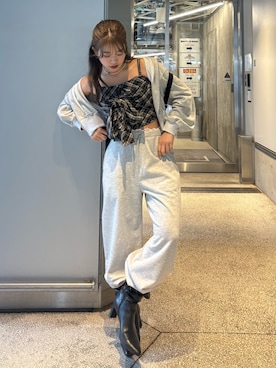 「Chico（チコ）のチェックリボンベアトップス（シャツ/ブラウス、ブラック系）」を使った、hichanさん（レディース・156cm）の春コーディネート