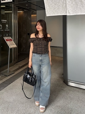 「Chico（チコ）のパフスリーブギャザーブラウス（シャツ/ブラウス、ベージュ系）」を使った、hichanさん（レディース・156cm）の春コーディネート