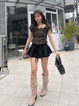 「Chico（チコ）のパフスリーブギャザーブラウス（シャツ/ブラウス、ベージュ系）」を使った、hichanさん（レディース・156cm）の春コーディネート