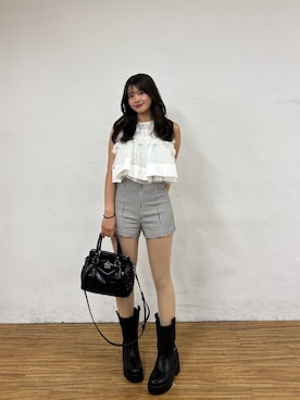 「Chico（チコ）の【SALON by Chico】ドビーレースティアードペプラムブラウス（シャツ/ブラウス、ホワイト系）」を使った、hichanさん（レディース・156cm）の春コーディネート