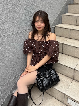 「Chico（チコ）のバルーンオフショルペプラムブラウス（シャツ/ブラウス、ブラウン系）」を使った、hichanさん（レディース・156cm）の春コーディネート