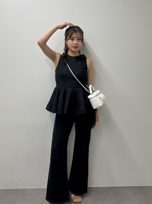 レースデザインフレアデニム（デニムパンツ）｜Chico（チコ）の