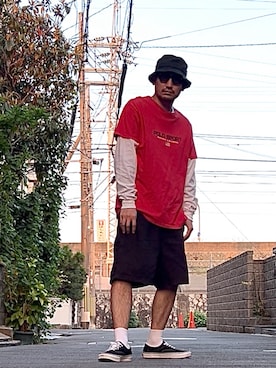 「アイテム（スニーカー）」を使った、たくみみみさん（メンズ・180cm・40代）の秋コーディネート