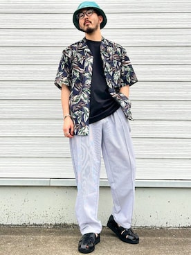 「SHIPS（シップス）のアイテム（パンツ）」を使った、加藤さん（メンズ・166cm）の春コーディネート