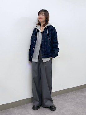 「アイテム（デニムジャケット）」を使った、nanamiさん（レディース・164cm）の冬コーディネート