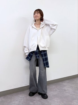 「RAGEBLUE（レイジブルー）のアイテム（パーカー）」を使った、nanamiさん（レディース・164cm）の秋コーディネート