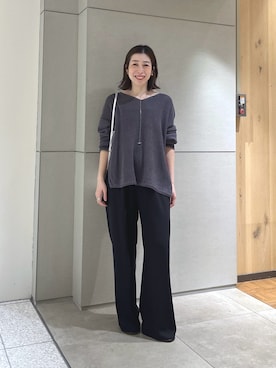 「GALLARDAGALANTE（ガリャルダガランテ）の【即戦力パンツ】【3サイズ展開】ワイドイージーパンツ（その他パンツ、ブラック系）」を使った、gg_makiko_tgさん（レディース・161cm）の春コーディネート
