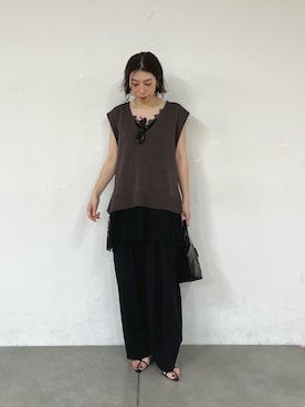 「GALLARDAGALANTE（ガリャルダガランテ）のダブルタックカーブスラックス（その他パンツ、ブラック系）」を使った、gg_makiko_tgさん（レディース・161cm）の春コーディネート