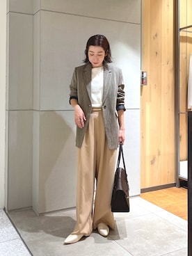 「GALLARDAGALANTE（ガリャルダガランテ）の【CHIHAYAコラボ】スウェードライクタックイージーパンツ（その他パンツ）」を使った、gg_makiko_tgさん（レディース・161cm・30代）の秋コーディネート