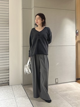 「スラックスパンツ」｜「アイテム（アクセサリー）」を使った、gg_makiko_tgさん（レディース・161cm）の秋コーディネート