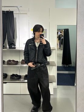 「Chikashitsu +（チカシツプラス）のアイテム（パンツ）」を使った、atsuki1003さん（メンズ・180cm）の春コーディネート