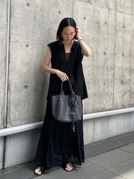 「アイテム（スマホグッズ、ブラック系）」を使った、hanakaさん（レディース・160cm）の夏コーディネート