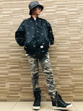 世界の スウェットパンツ バイカー バルマン BALMAIN 未使用 国内正規 見事な 希少 名作 バルマン バイカーカーゴスウェットパンツ 迷彩 カモフラ ワークパンツ/カーゴパンツ