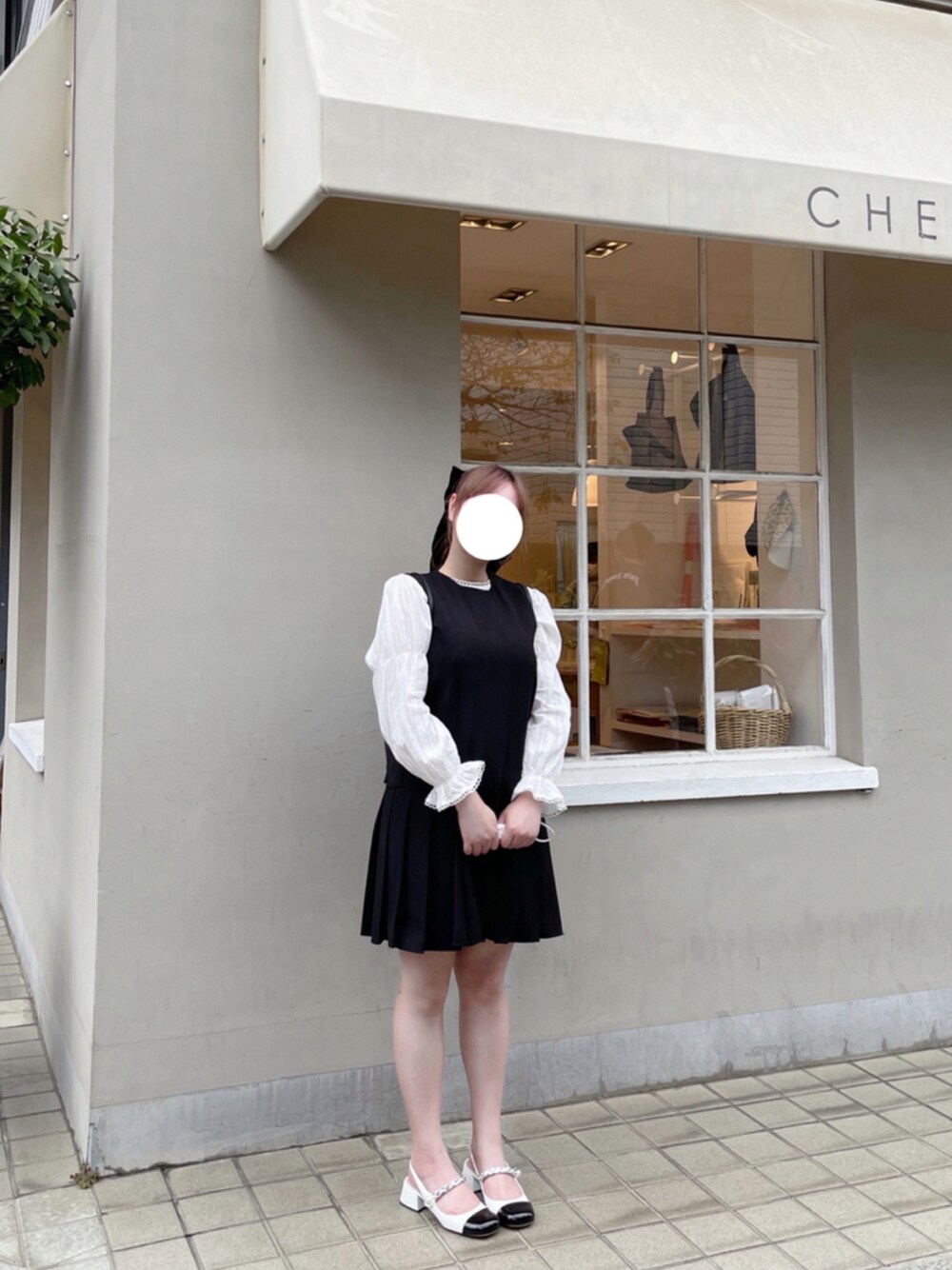 「korean brandのアイテム（ワンピース、ブラック系）」を使った、jiaoziさん（レディース・153cm）の夏コーディネートの1枚目の写真