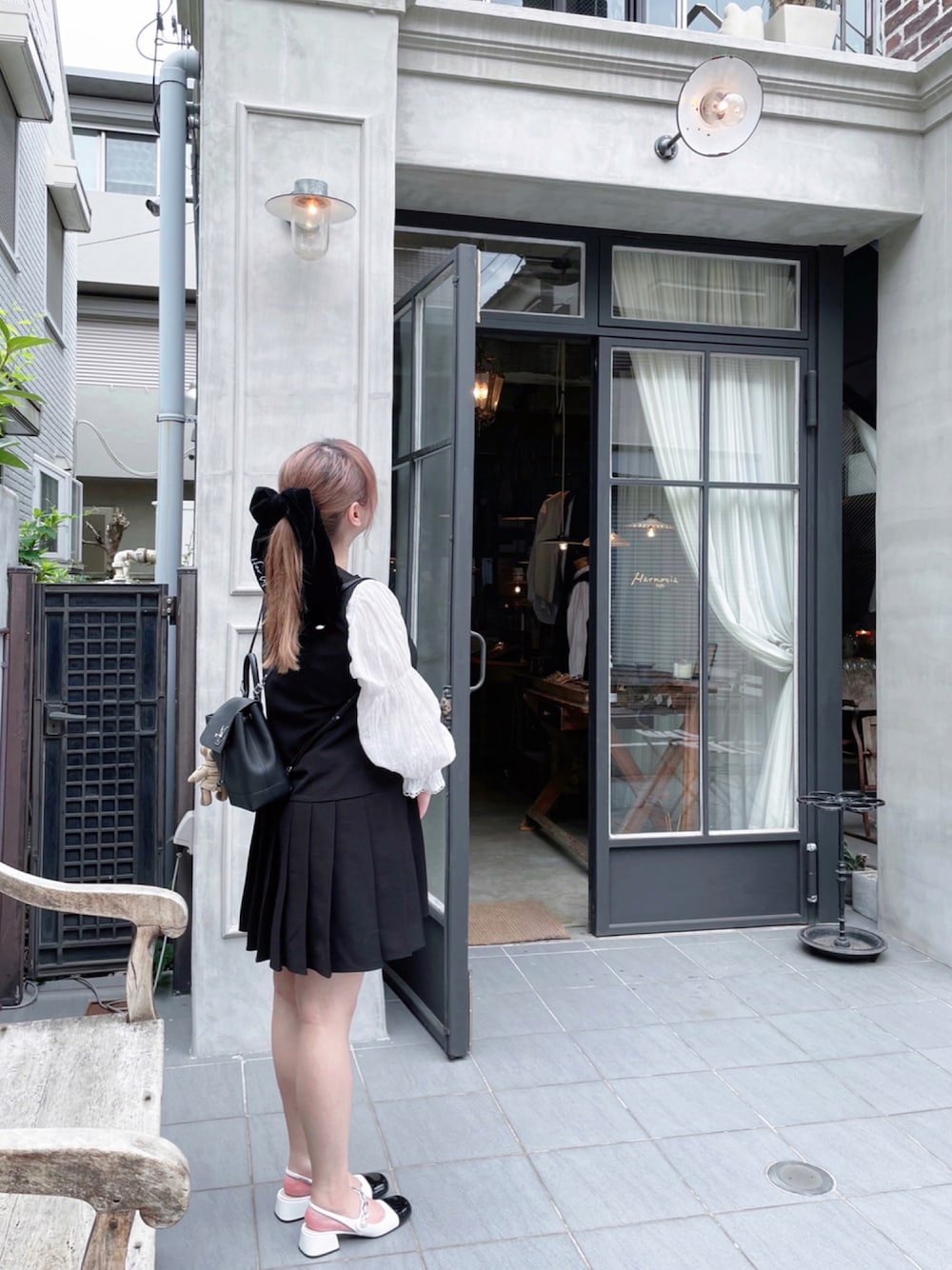 「LOUIS VUITTONのアイテム（バックパック/リュック、ブラック系）」を使った、jiaoziさん（レディース・153cm）の夏コーディネートの1枚目の写真