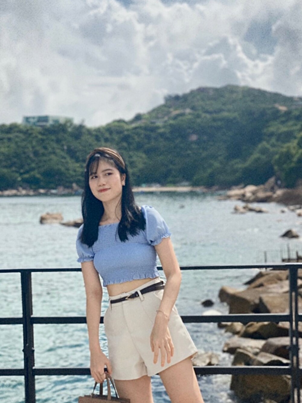 「VINTAGEのアイテム（ヘアバンド、ブラウン系）」を使った、Wendy🦦さん（レディース・163cm）の夏コーディネートの1枚目の写真