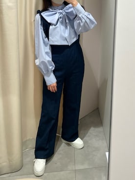 「one after another NICE CLAUP（ワンアフターアナザーナイスクラップ）のアイテム（サロペット/オーバーオール）」を使った、べりこさん（レディース・157cm）の冬コーディネート