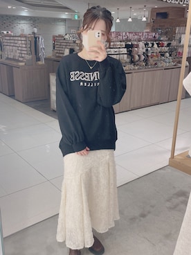 「アイテム（スウェット）」を使った、橋本すずかさん（レディース・165cm・20代）の秋コーディネート
