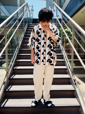 「MANASTASH（マナスタッシュ）のアイテム（スラックス）」を使った、yutaさん（メンズ・173cm）の夏コーディネート