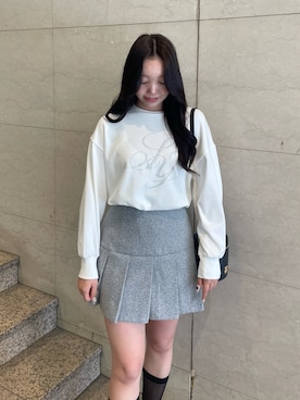 「one after another NICE CLAUP（ワンアフターアナザーナイスクラップ）のアイテム（スウェット）」を使った、小林　愛さん（レディース・168cm）の秋コーディネート