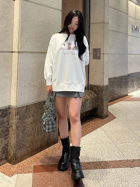 「one after another NICE CLAUP（ワンアフターアナザーナイスクラップ）のアイテム（スウェット）」を使った、小林　愛さん（レディース・168cm）の秋コーディネート