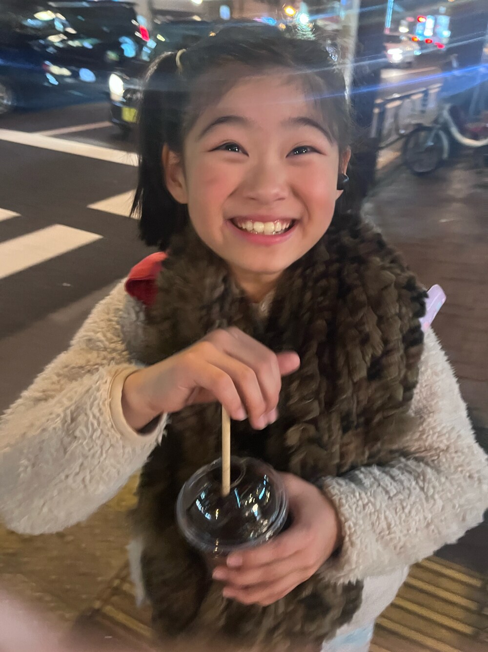 「冬を彩る色いろコーデ、スタバ、スタバ　Opera、塾、秋冬コーデ、ボアジャケット、スヌード、Mezzo Piano、UGGムートン、小学生」｜「ママののアイテム（その他小物、その他）」を使った、springbluespringさん（キッズ・143cm）の冬コーディネートの1枚目の写真