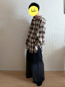 「アイテム（スウェットパンツ）」を使った、Liaさん（メンズ・170cm）の秋コーディネート