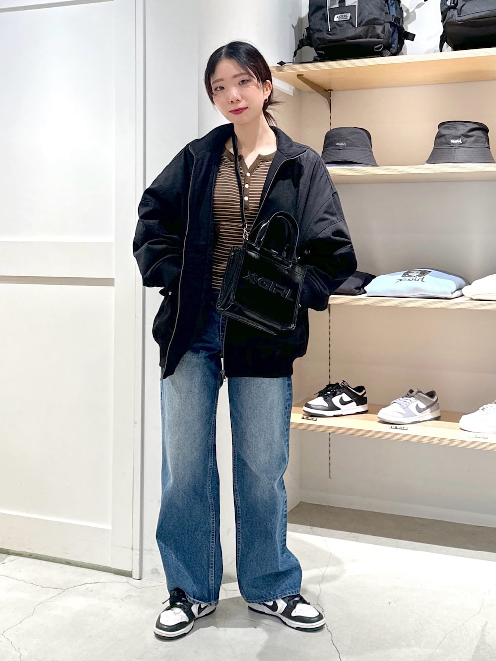完売必須 大人気 X-girl DENIM BLOUSON コーデに合わせやすい X-girlのデニムパンツを使った「春アウター」の人気ファッション