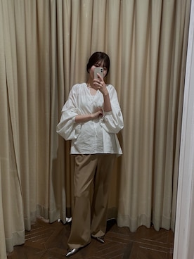 「LOUNGEDRESS（ラウンジドレス）の【INDIA】スキッパー刺繍ブラウス（シャツ/ブラウス、ホワイト系）」を使った、ldminamimotoさん（レディース・163cm）の春コーディネート