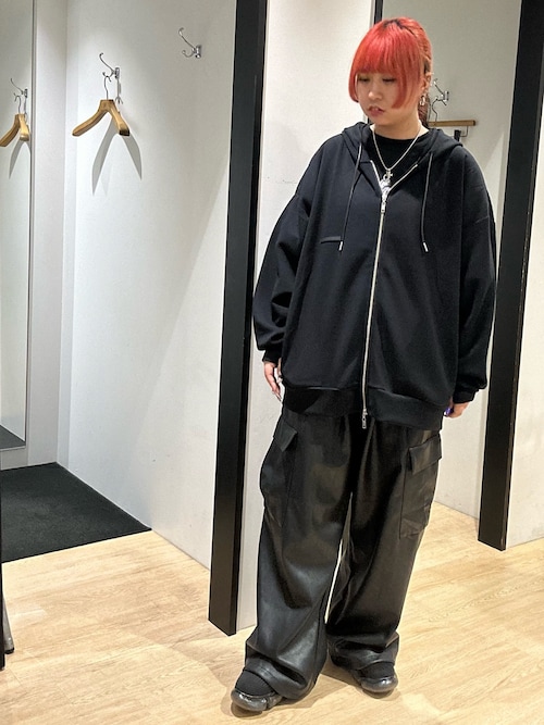 tk.TAKEO KIKUCHI 静岡パルコ店MANAさんのパーカーを使った 