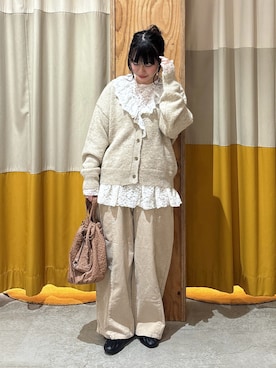 「アイテム（ハンドバッグ、イエロー系）」を使った、miaさん（レディース・149cm）の秋コーディネート