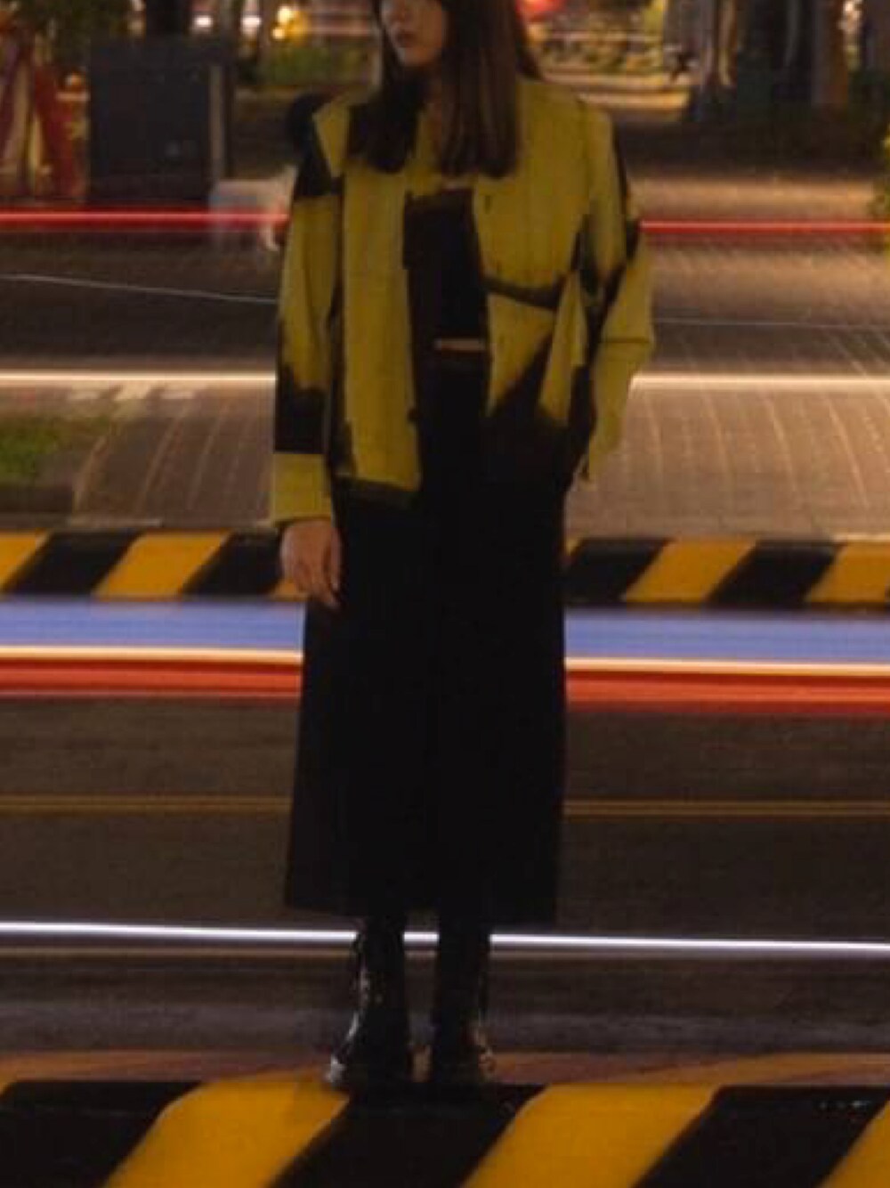 オムプリッセシリーズのノーカラージャケット 1729006827_500.jpg