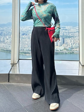 HOMME PLISSE ISSEY MIYAKEのパンツを使った人気ファッション