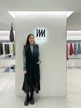HOMME PLISSE ISSEY MIYAKEのベストを使った人気ファッション