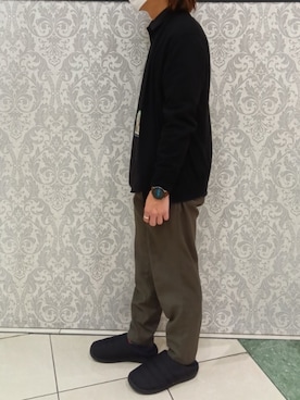 「SUBU（スブ）のアイテム（スリッポン）」を使った、parade鳳店さん（メンズ・165cm）の冬コーディネート