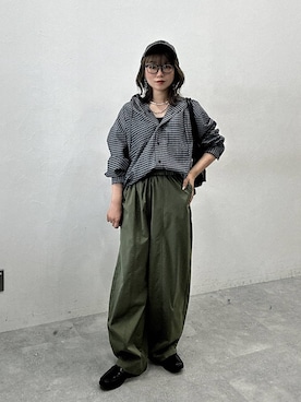 「LEPSIM（レプシィム）のタックボリュームパンツ　878963（その他パンツ、グリーン系）」を使った、はやみ👧🏻さん（レディース）の夏コーディネート