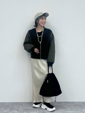 「LEPSIM（レプシィム）のストレッチサテンスカート　497324（スカート）」を使った、はやみ👧🏻さん（レディース・155cm）の秋コーディネート