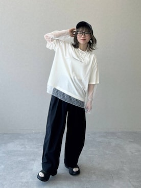 「LEPSIM（レプシィム）の裾ボタンイージーパンツ　639318（その他パンツ、グレー系）」を使った、はやみ👧🏻さん（レディース）の春コーディネート