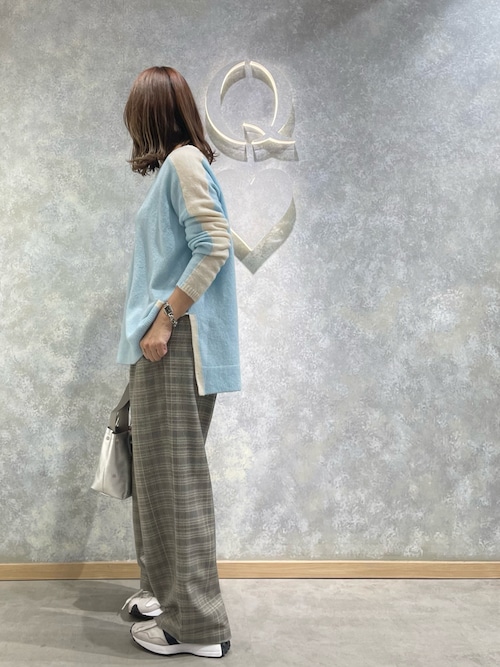 やわもちラインニット