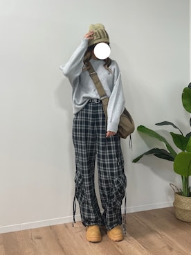 「アイテム（カーゴパンツ）」を使った、おでこ©さん（レディース・163cm）の秋コーディネート