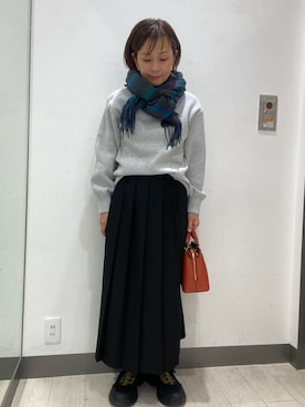 「アイテム（ストール/ショール）」を使った、satomiさん（レディース・154cm）の秋コーディネート